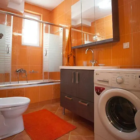 Elena & Pelagia Luxury